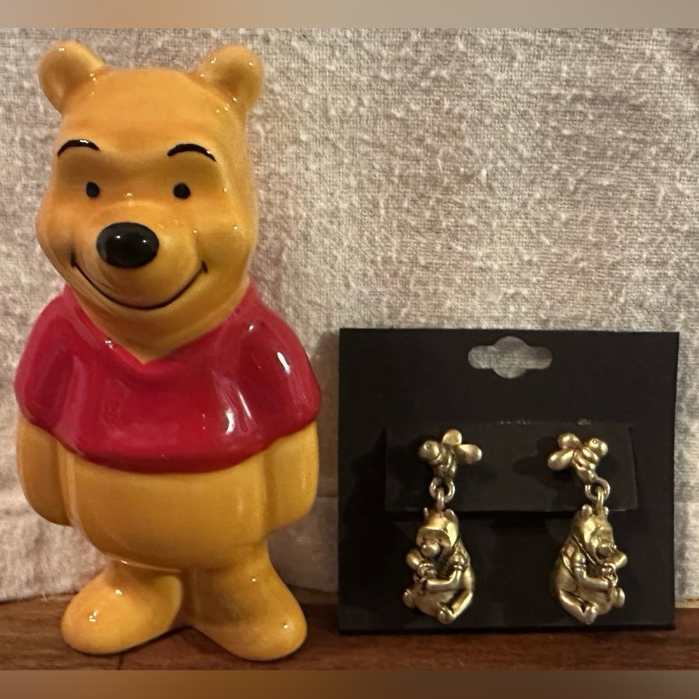 Disney Vintage Winnie the Pooh Figurine & Pewter Pooh Earring Set